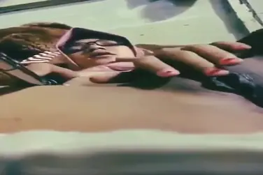 Jilbab Narsis Kacamata